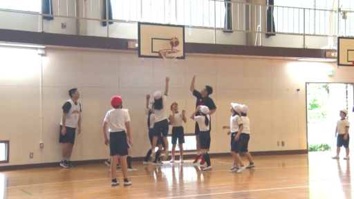 多摩市・多摩第二小学校<br>～やってみよう！デフバスケットボール～